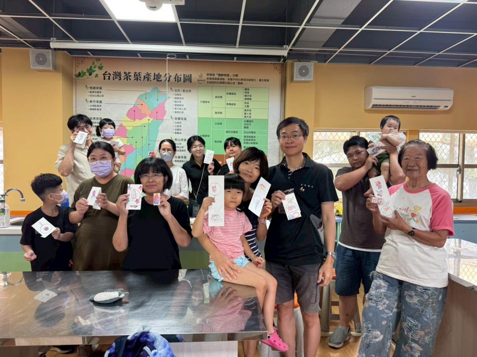 20250920_ 炎炎夏日 撈魚刻章趣