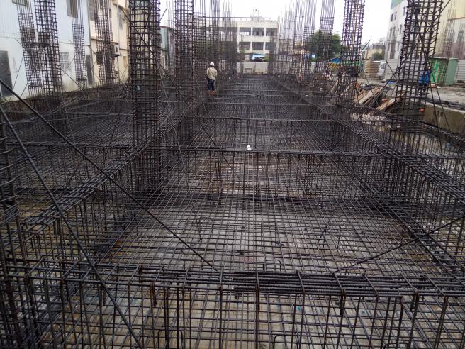 008.筏式基礎鋼筋綁紮